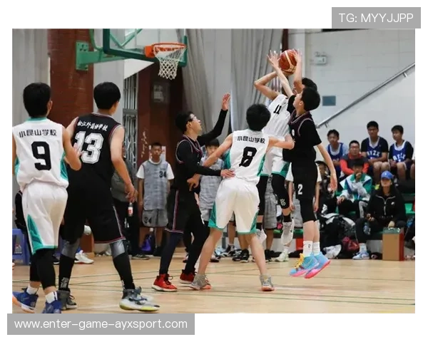 巴萨替补中场的送球成就关键助攻